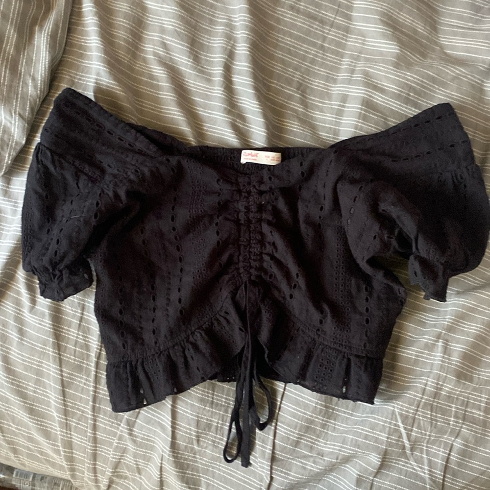 Black crop top